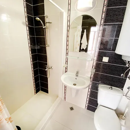 Apartment костови - 2 *